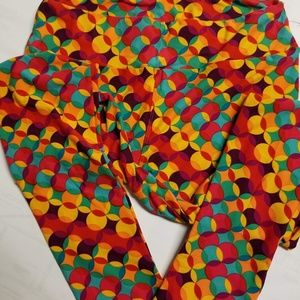 LuLaRoe Leggings, T/C and way-out!
